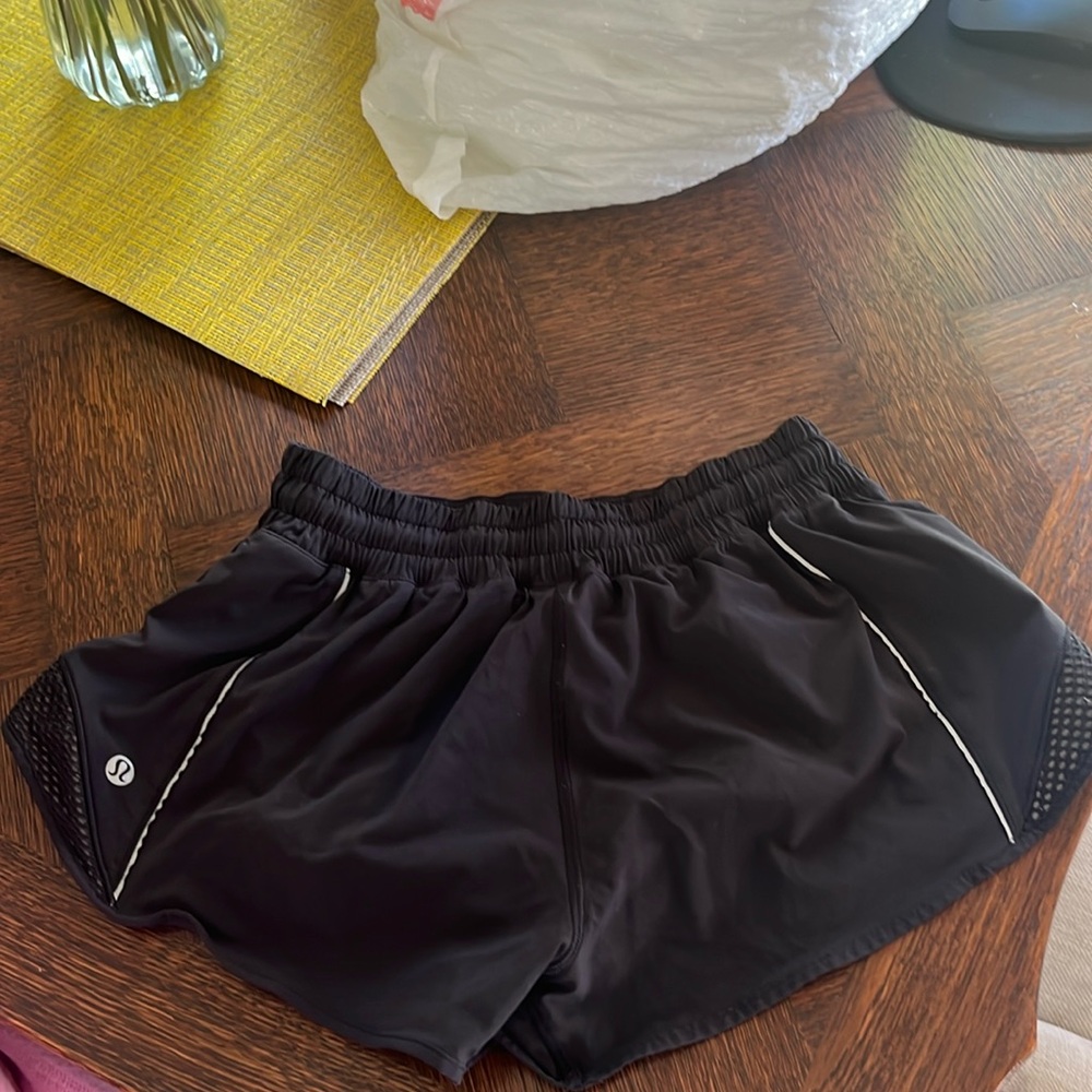 Lululemon hotty hot high-rise shorts